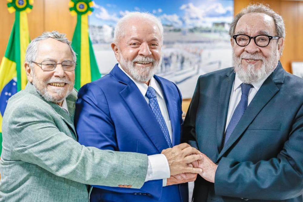 Lula recebe primeiro brasileiro a presidir a Agência de Comunicação Internacional IPS.