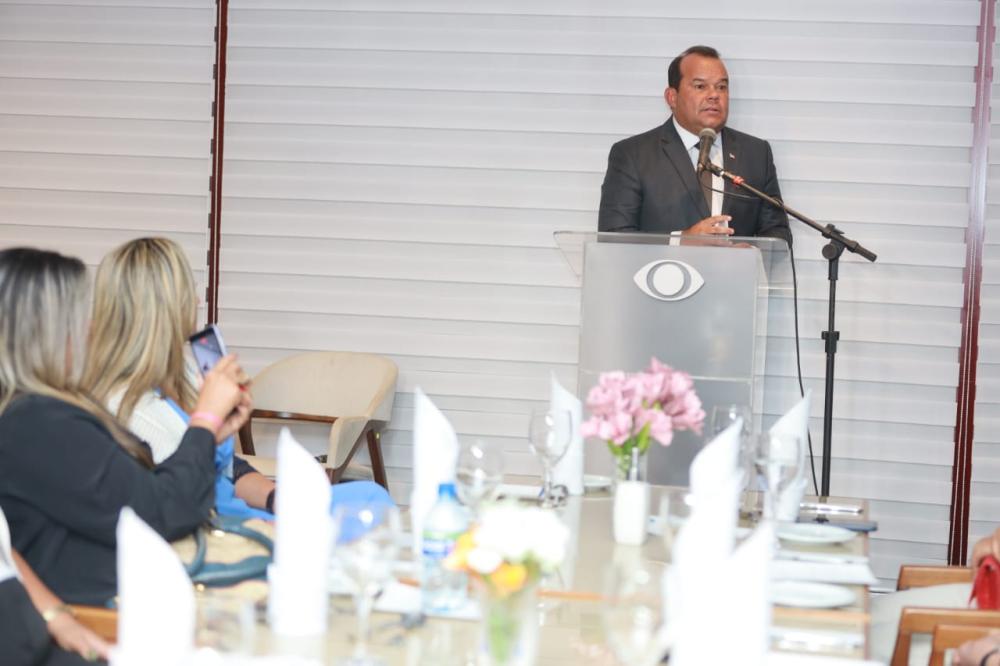 Salvador sedia fórum para desenvolvimento econômico com chegada da BYD no Brasil.