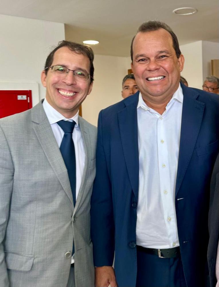 A DISPUTADA MILITÂNCIA PETISTA.