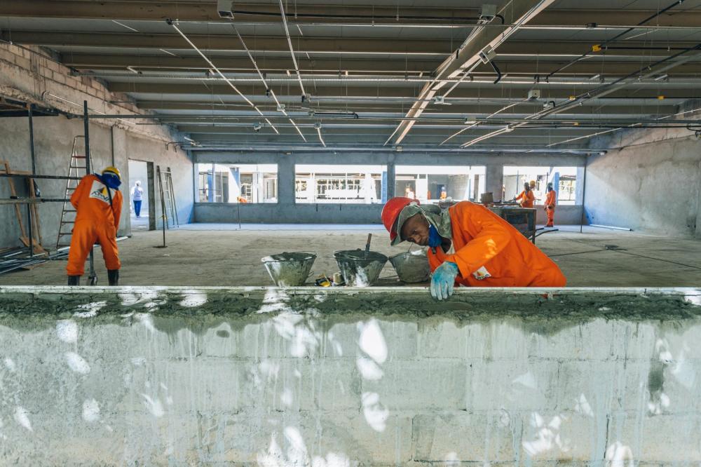 Salvador regulamenta programa que estimula construção de imóveis e geração de empregos diretos.