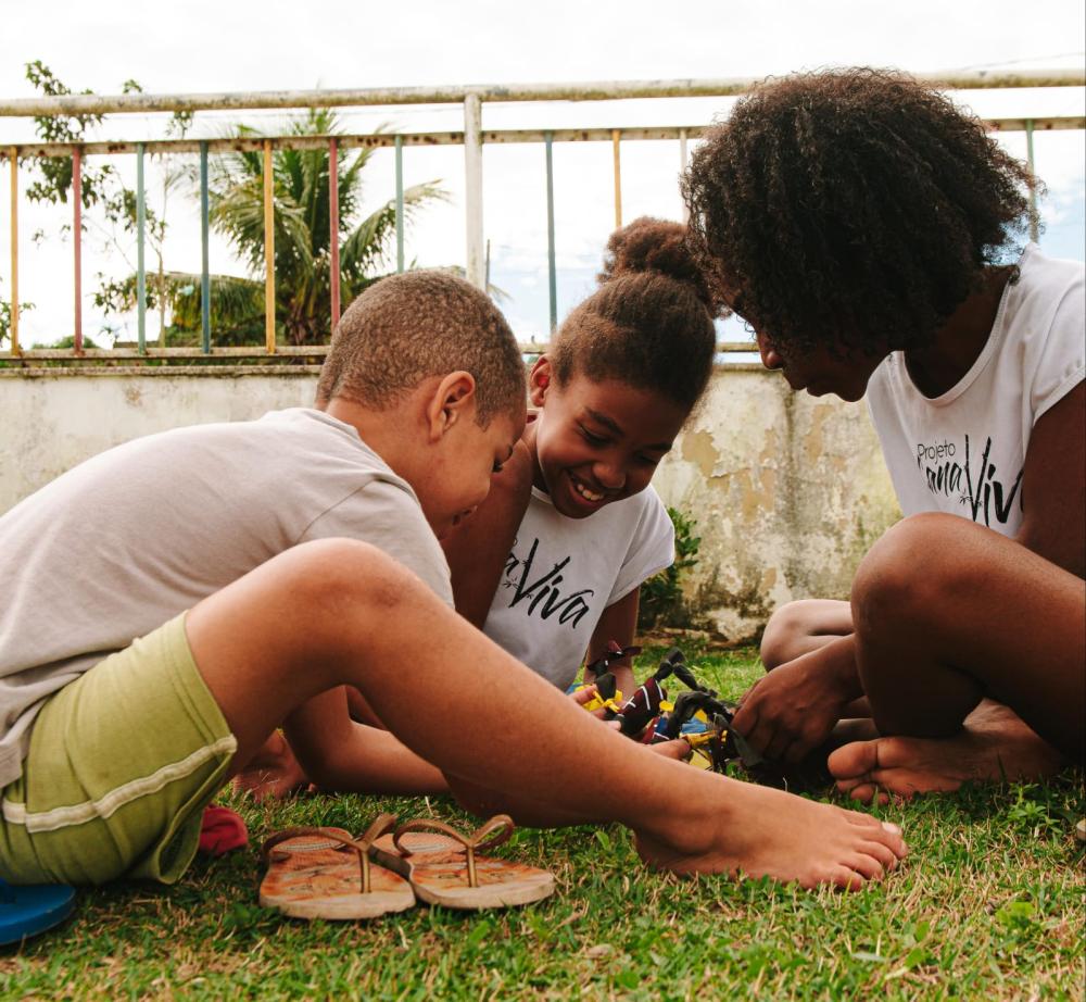 Branco Santander abre edital para destinar recursos a projetos sociais. 