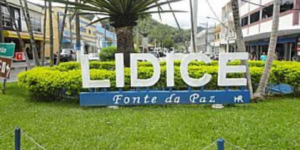 HISTÓRIA É MEMÓRIA. 