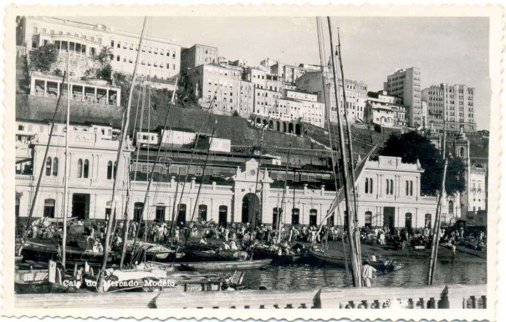 Como aterros sobre a Baía de Todos-os-Santos formaram o primeiro bairro comercial planejado do Brasil.