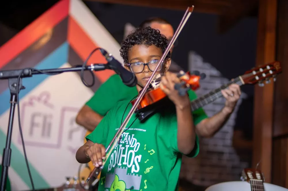 SINFÔNICA GARCIA D’ÁVILA SE APRESENTA NO CASTELO GARCIA D’ÁVILA EM PRAIA DO FORTE.