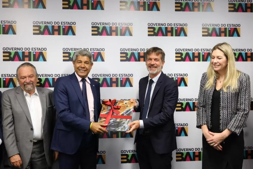 Nova rota entre Salvador e Paris vai incrementar turismo baiano.