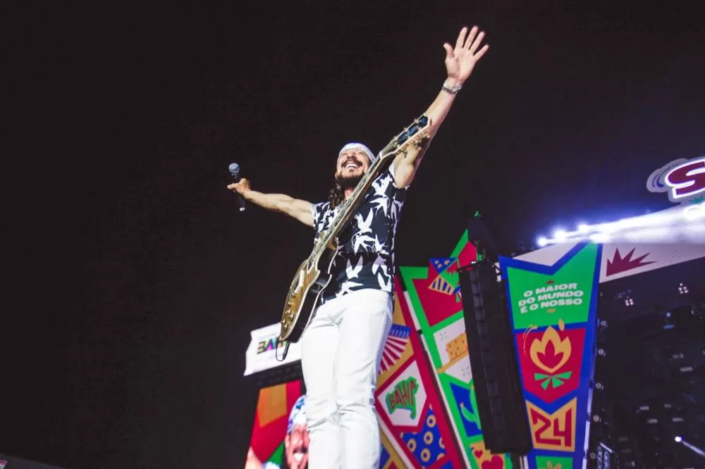 Gustavo Mioto, Bell Marques e Tierry emocionam fãs na noite de sábado do São João da Bahia 2024. 