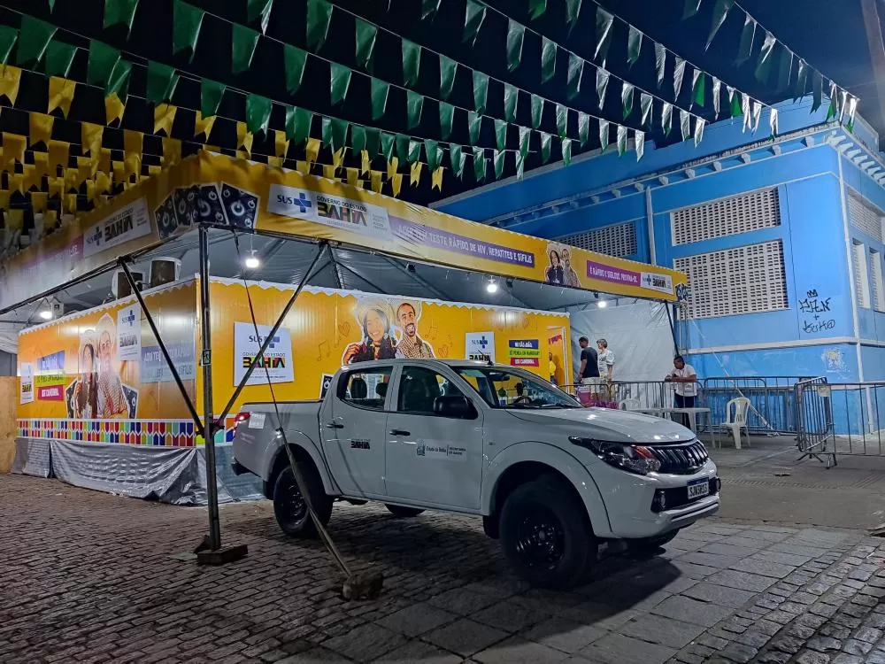 Estande de testagem da Sesab agrada em cheio a público do São João de Cachoeira.