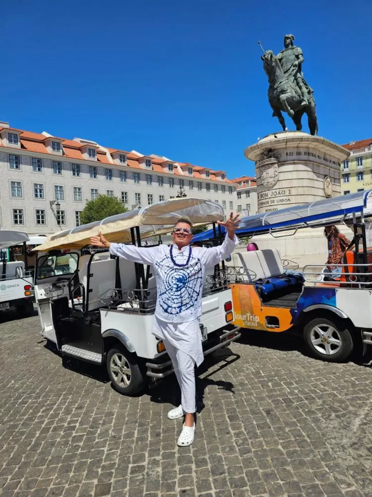 ‘Pintor dos orixás’: em Lisboa, Ed Ribeiro expõe ‘’Conecte-se com o sagrado’’.