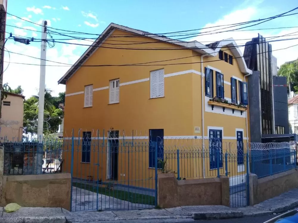 As cartas… a Casa Amarela. 