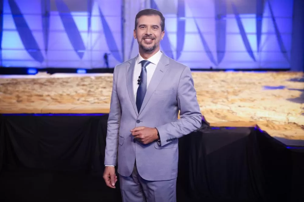 BATV: Maquete tombada pelo município é montada integralmente pela 1ª vez para entrevistas com candidatos à Prefeitura de Salvador.