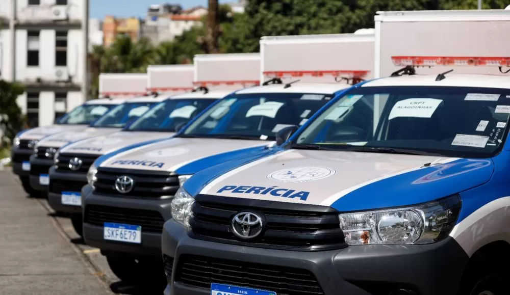 Novas viaturas e equipamentos de análise reforçam o trabalho do Departamento de Polícia Técnica da Bahia.