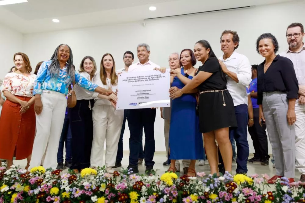 Música e arte marcam a entrega da nova escola de tempo integral em Santo Amaro da Purificação.