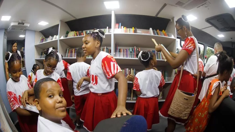 Bibex marcou presença na Flica 2024, reforçando o incentivo à leitura.