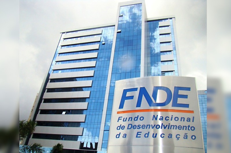 CE ouve suposto 'gabinete paralelo' sobre repasses indicados por pastores evangélicos