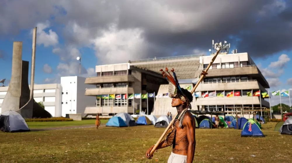 Governo do Estado oferece serviços de saúde e cidadania para indígenas durante evento na capital.