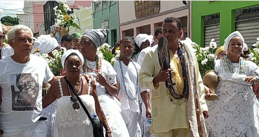 Finisterra Brasil teve participação especial da sambista Glória Bomfim.