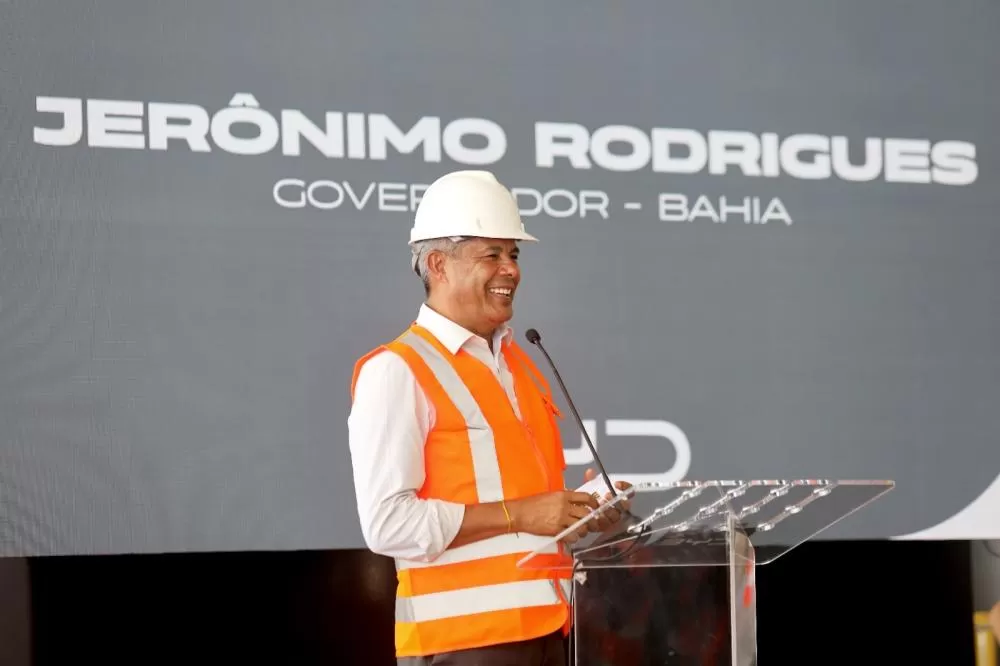 “A Bahia se consolidará como um dos principais centros de inovação e geração de empregos do Brasil”, destaca governador durante visita as obras da fábrica da BYD.