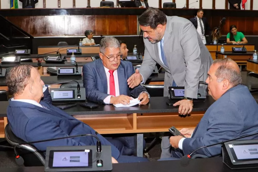 Líderes das bancadas da Situação e Oposição anunciaram uma força tarefa.