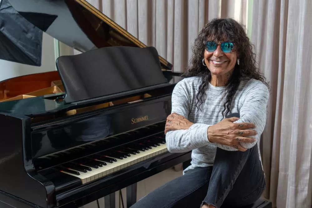 Luiz Caldas celebra 40 anos do disco “Magia” com show especial no MAM-BA