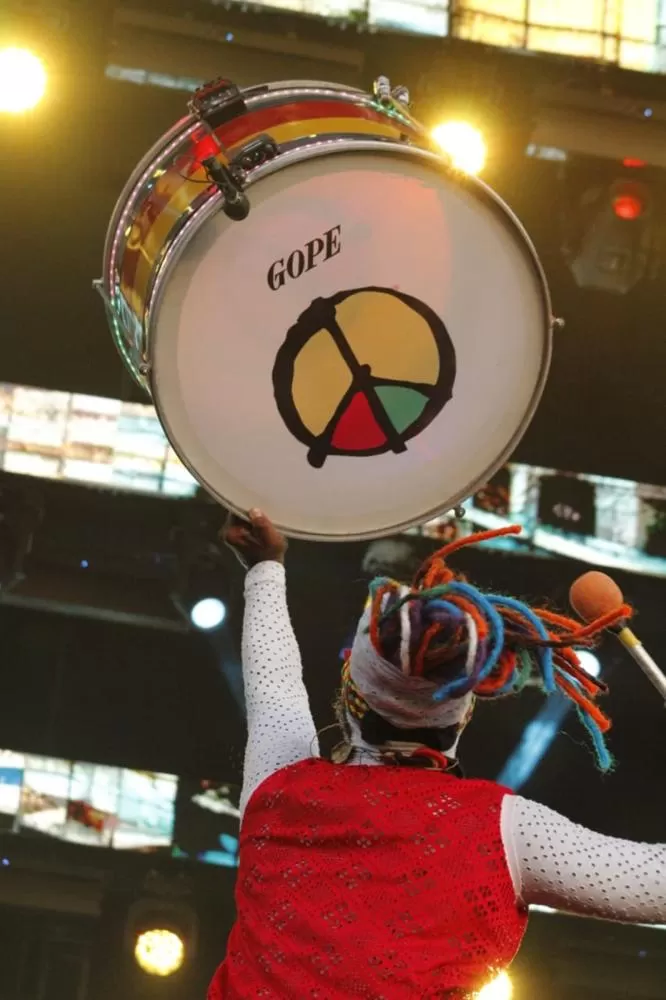 Olodum realiza primeira bênção do ano em Salvador.