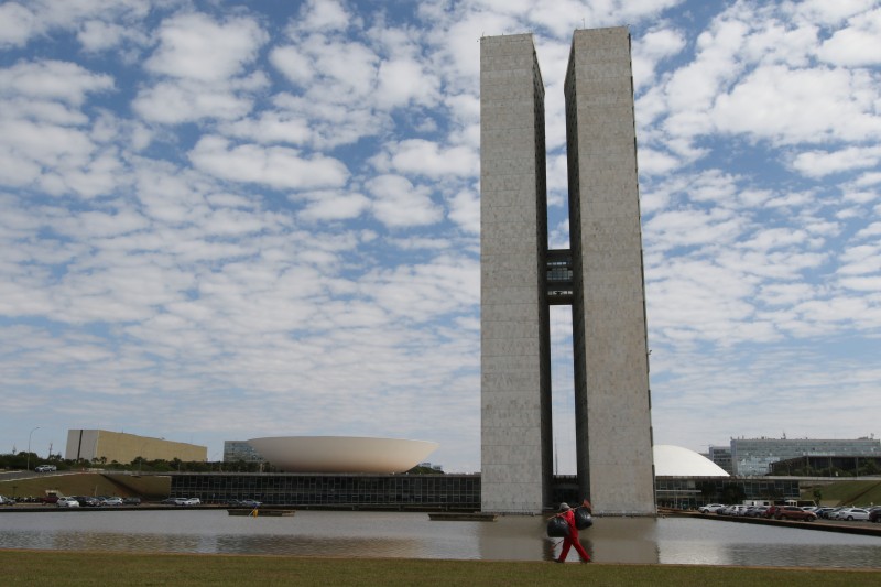 Mantido veto em lei que proíbe divulgação de infração no trânsito