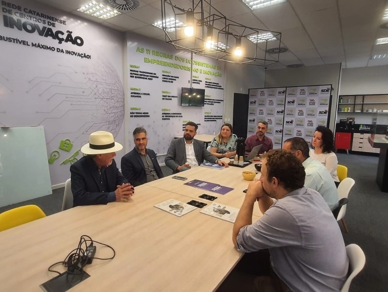 Rede Catarinense de Centros de Inovação recebe comitiva nacional da Finep