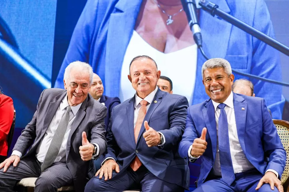 Adolfo Menezes diz que seu grupo é “maduro e irá superar os embates naturais da politica”.