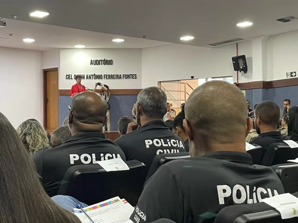 Formação especializada em Direitos Humanos capacita forças de segurança para atuação no Carnaval 2025.