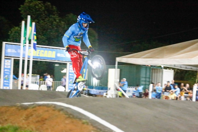 Campeonato estadual de BMX reúne equipes da região em Lucas do Rio Verde