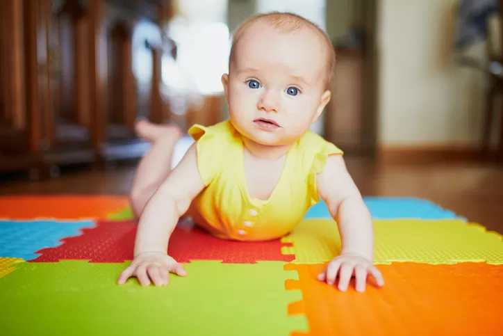 Sinais de autismo em bebês de 1 ano: como identificar?