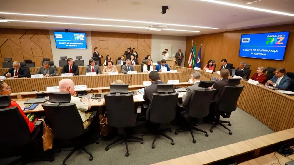 Balanço e avanços do Bahia Pela Paz são discutidos entre secretarias de Estado e poderes Legislativo e Judiciário 