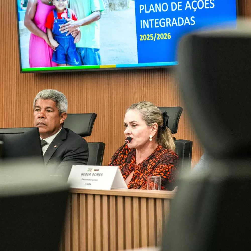 Ivana Bastos faz história e assume definitivamente presidência da ALBA