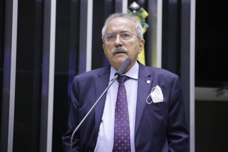 Câmara aprova MP que amplia acesso de estudantes de escolas privadas ao Prouni