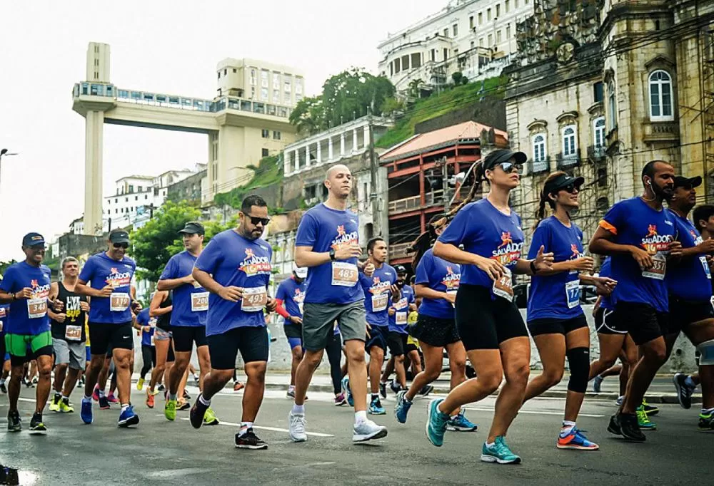 Corrida 10 Milhas levará quase 5 mil pessoas às ruas da cidade no domingo (30).