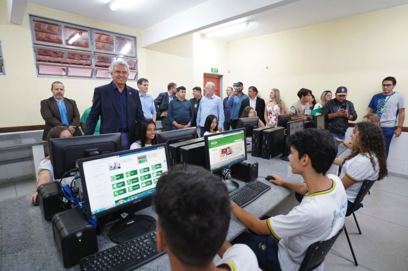Rio Verde tem novo colégio padrão século 21 e laboratório de robótica