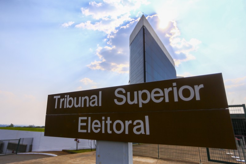 STF aprova lista tríplice para escolha de ministro substituto do TSE