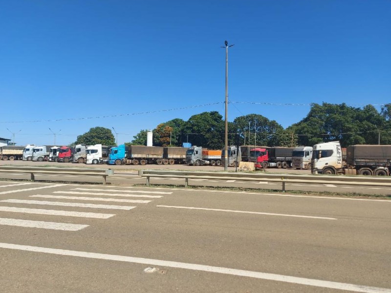 Sefaz apreende carga irregular de milho na divisa com Mato Grosso do Sul