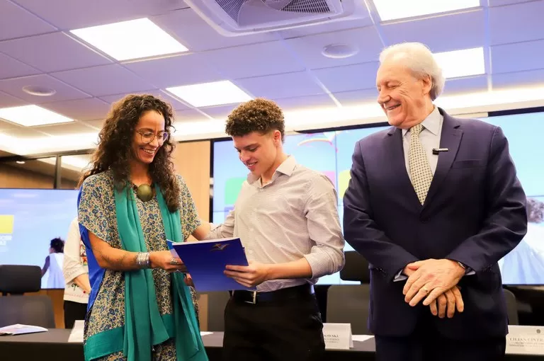 Governo Federal apresenta plano Crescer em Paz, com 45 ações de proteção às crianças e adolescentes.