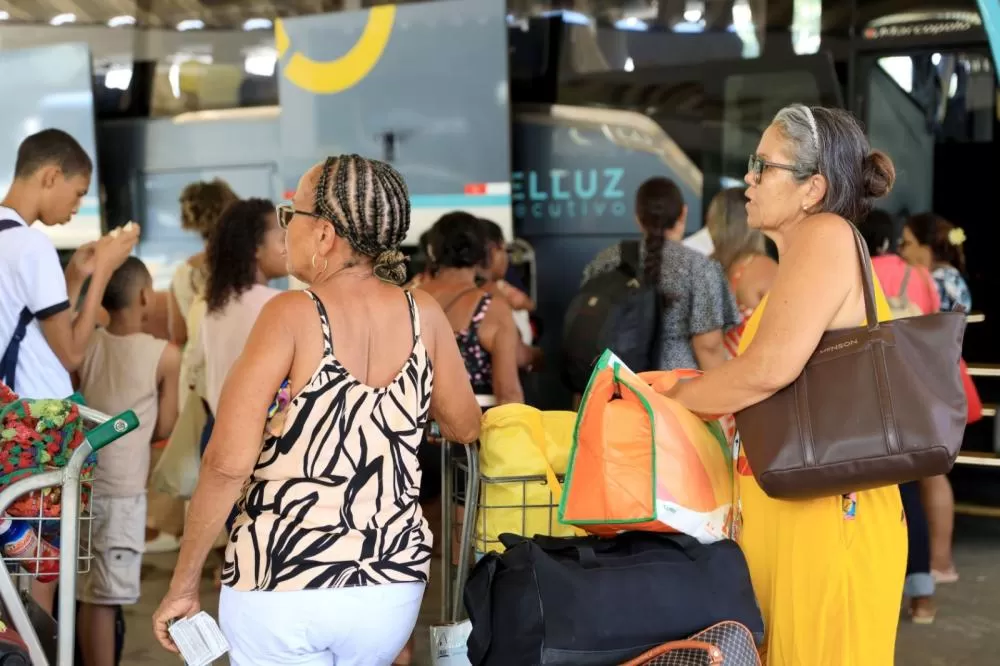 Semana Santa 2025: Cerca de 200 mil pessoas devem deixar Salvador com reforço no transporte e na fiscalização