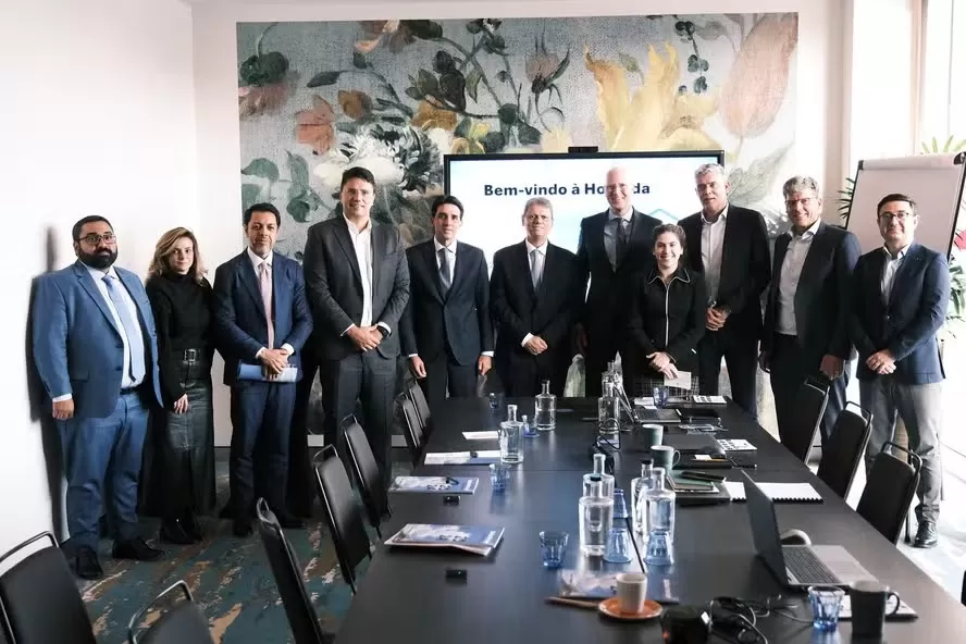 Missão na Europa deve garantir mais de R$ 30 bilhões em investimentos ao Brasil, diz ministro.
