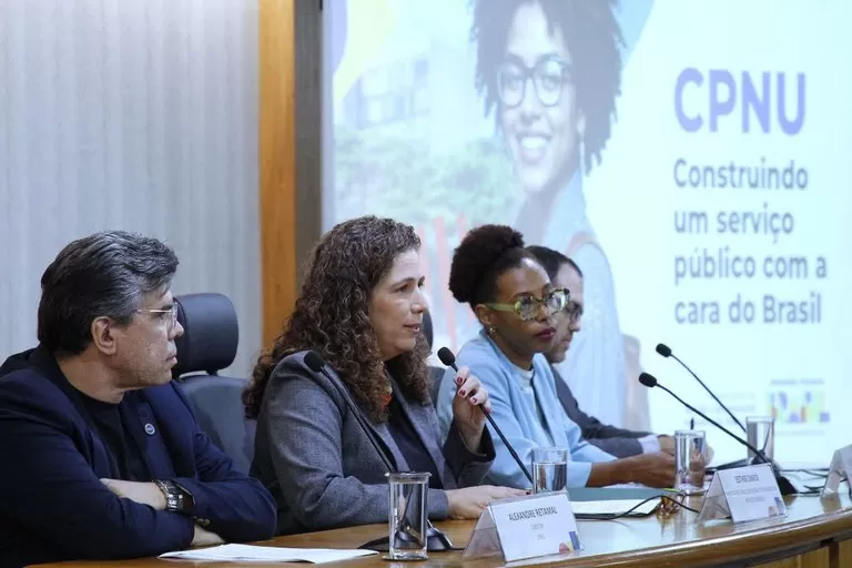 Governo anuncia 2ª edição do CPNU com 3.352 vagas para 35 órgãos