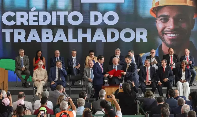 Crédito do Trabalhador alcança marca de R$ 10,1 bilhões em empréstimos consignados.