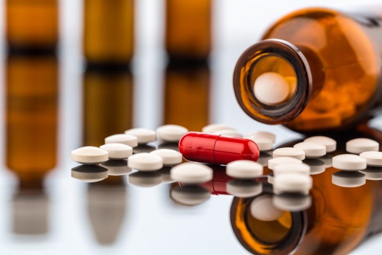 Comissão discute inclusão no SUS de medicamento contra tipo raro de câncer sanguíneo