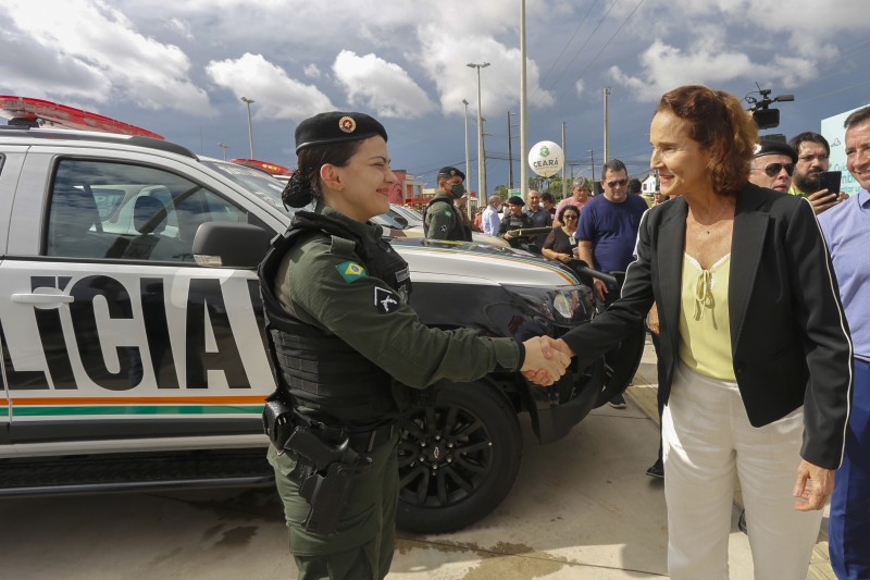 Novas viaturas da Polícia Militar são entregues para reforçar a segurança dos cearenses