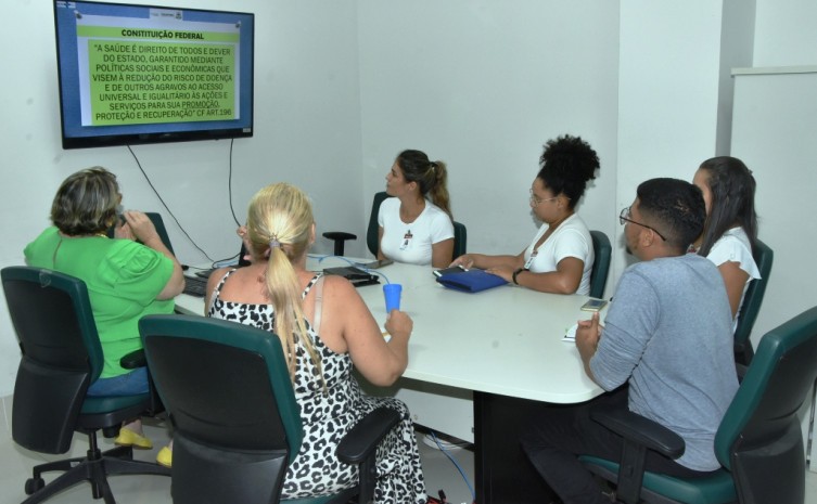 Saúde inicia programa de estágio para alunos de Enfermagem