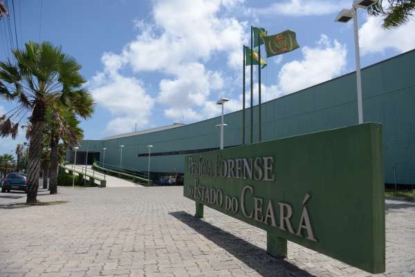 Servidores da Pefoce passam a ter direito a porte de arma e carteira funcional