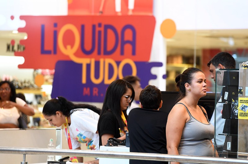 Plenário analisa redução de pena para crimes contra relações de consumo