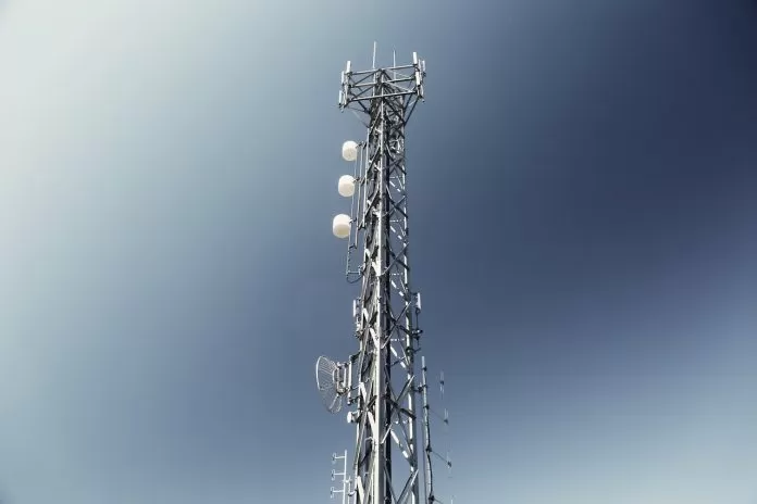 Entidades ligadas à radiodifusão defendem, em Paris, simetria regulatória.