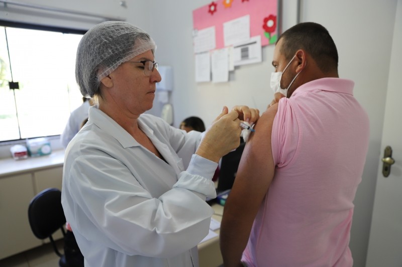 Cerca de 1.400 doses de vacinas foram aplicadas no Dia D em Lucas do Rio Verde