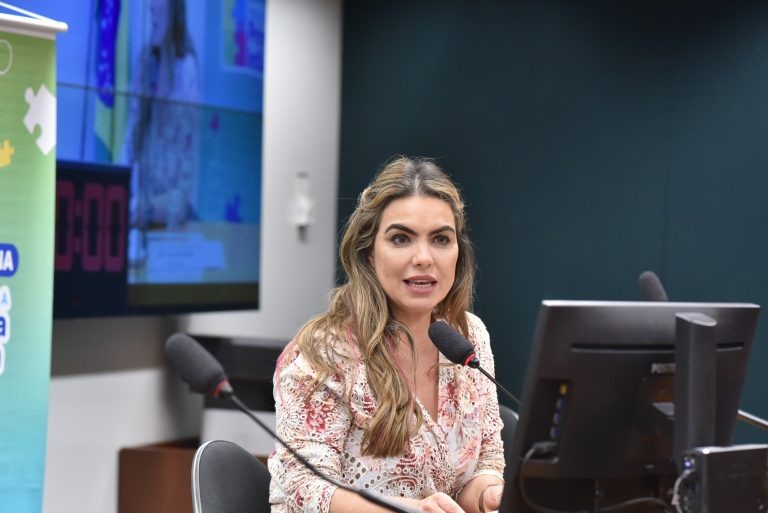 Espera por diagnóstico de dermatite atópica no SUS pode chegar a uma década, alerta médico